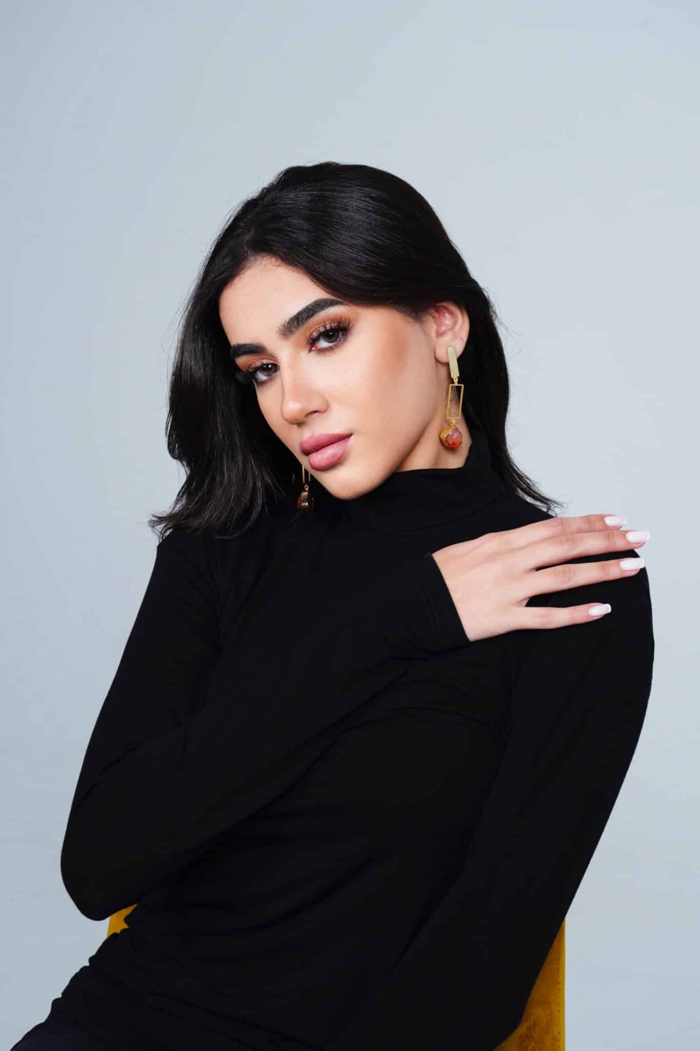 تتالي الأقراط الحمراء
